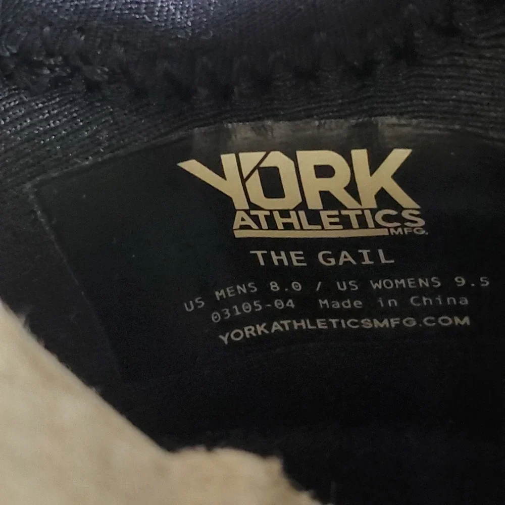 York Athletics The Gail Shoes Mens 8 / Womens 9.5 Black Slip On Sneakers